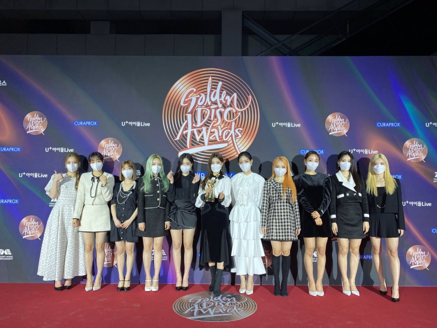 LOONA 'Star' enters top 30 North American radio charts for 6 consecutive weeks
