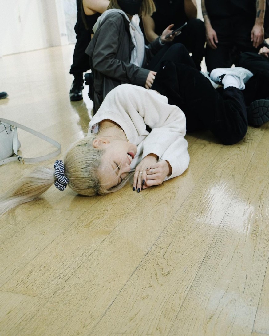 ROSÉ, 'On The Ground' dance performance video released