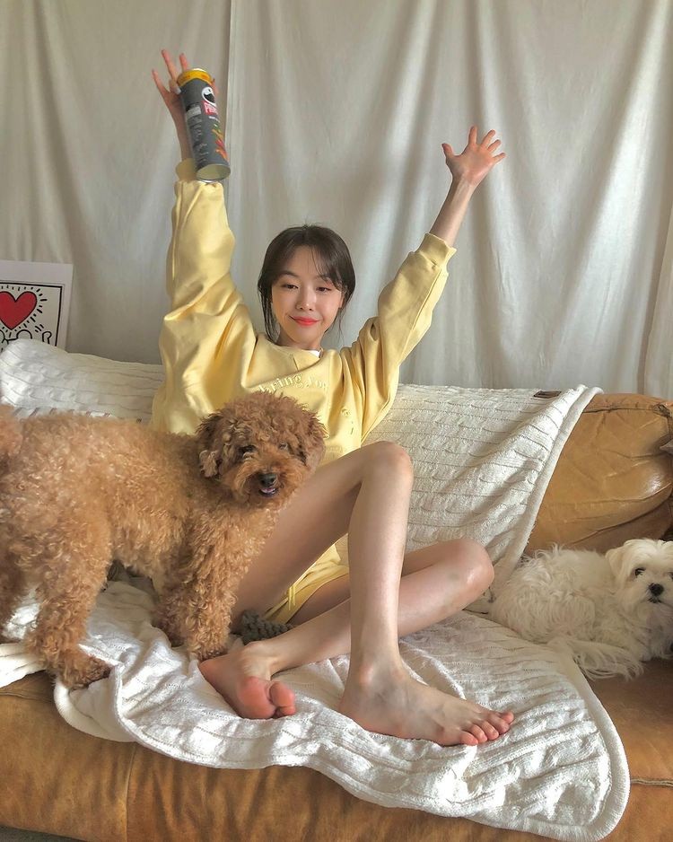 Minah from Girl's Day, fruit juice beauty