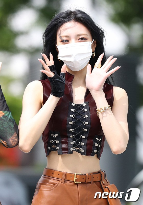 ITZY, sexy 'leather fashion'