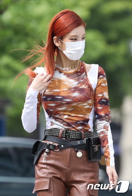 ITZY, sexy 'leather fashion'