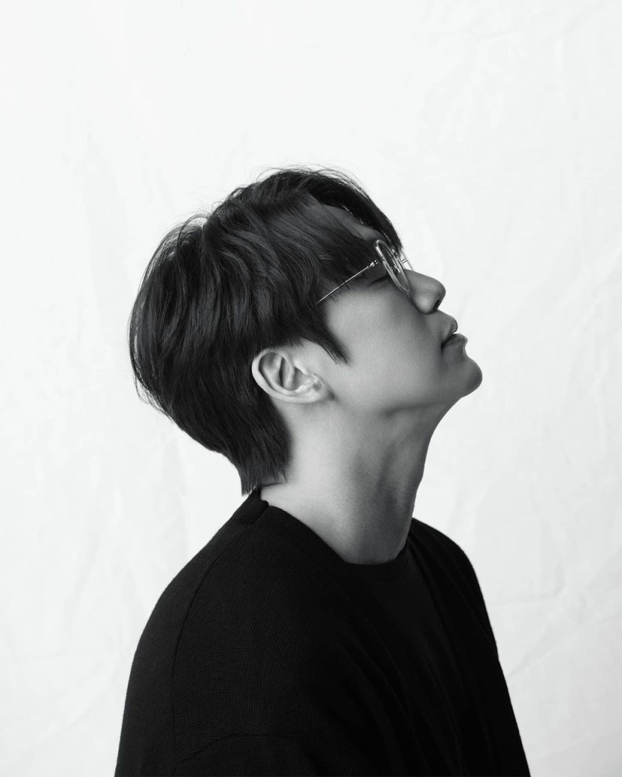 Sung Si-kyung, 8th regular album MV teaser added All pink look and dance