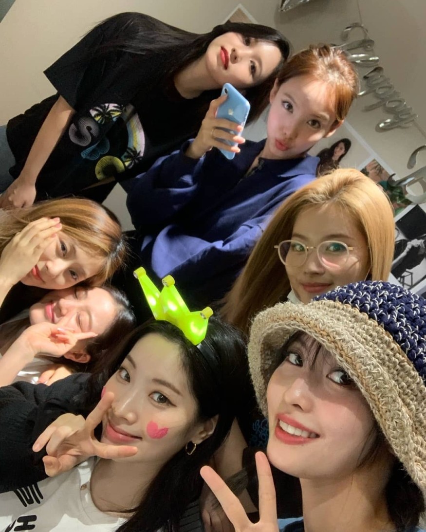 TWICE Jihyo X Dahyun, a pretty girl next to a pretty girl