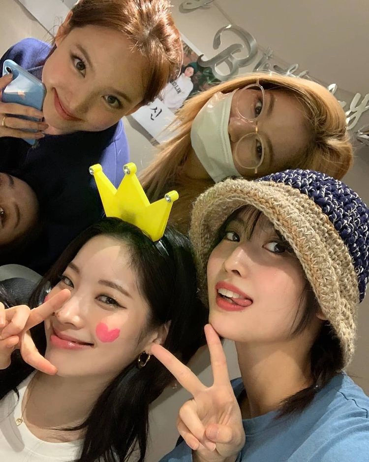 TWICE Jihyo X Dahyun, a pretty girl next to a pretty girl