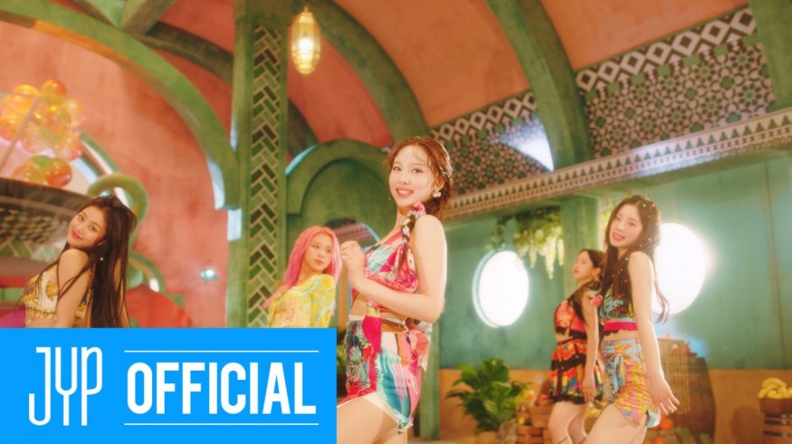 TWICE gets drunk on summer song 'Alcohol-Free'... Some of the seductive choreography revealed