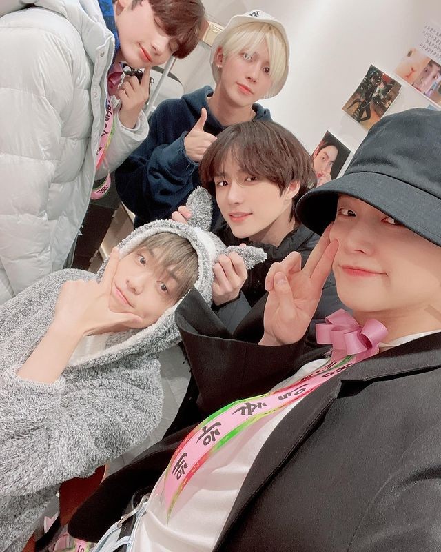 TXT, #5 on the US Billboard 200... Best record in the 3rd year of debut