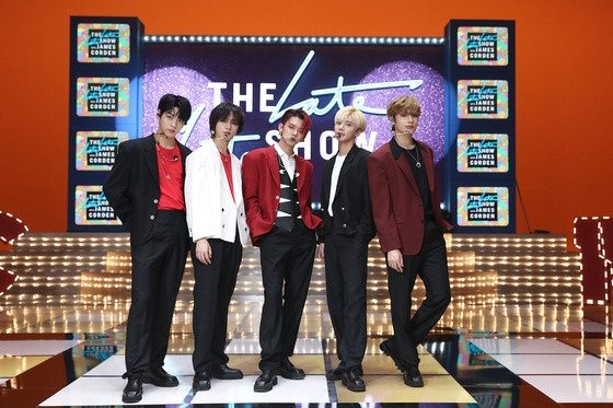 TXT unveils English song 'Magic' stage at THE CORDEN SHOW in the US... global move