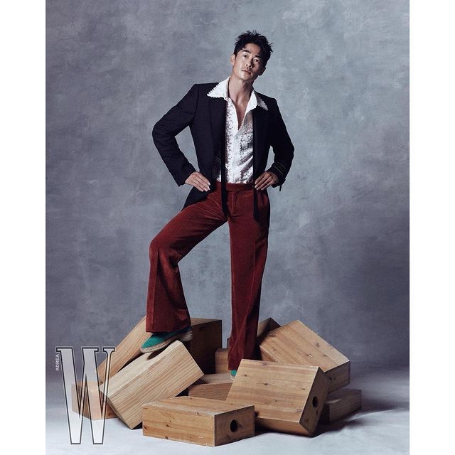 Kai X Bae Jeong-nam took a pictorial for luxury brands