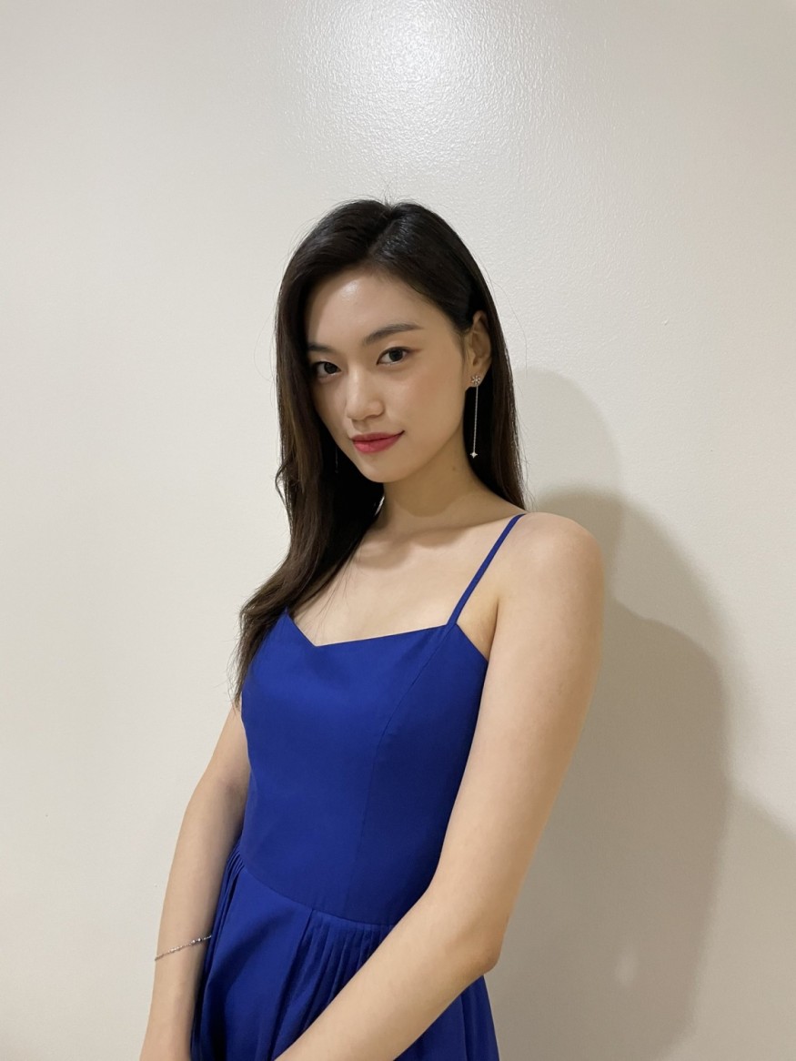 Kim Do-yeon, there was a reason for being Little Jun Ji-hyun.. Long straight hair, innocent beauty