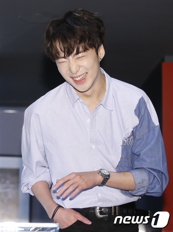 Kang Seung-yoon 'Happy Smile'