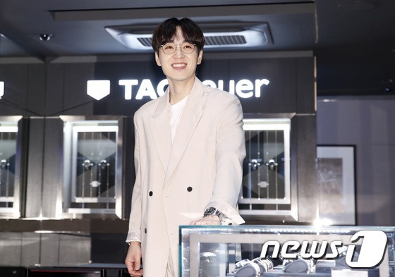 Lee Seok Hoon, soft smile