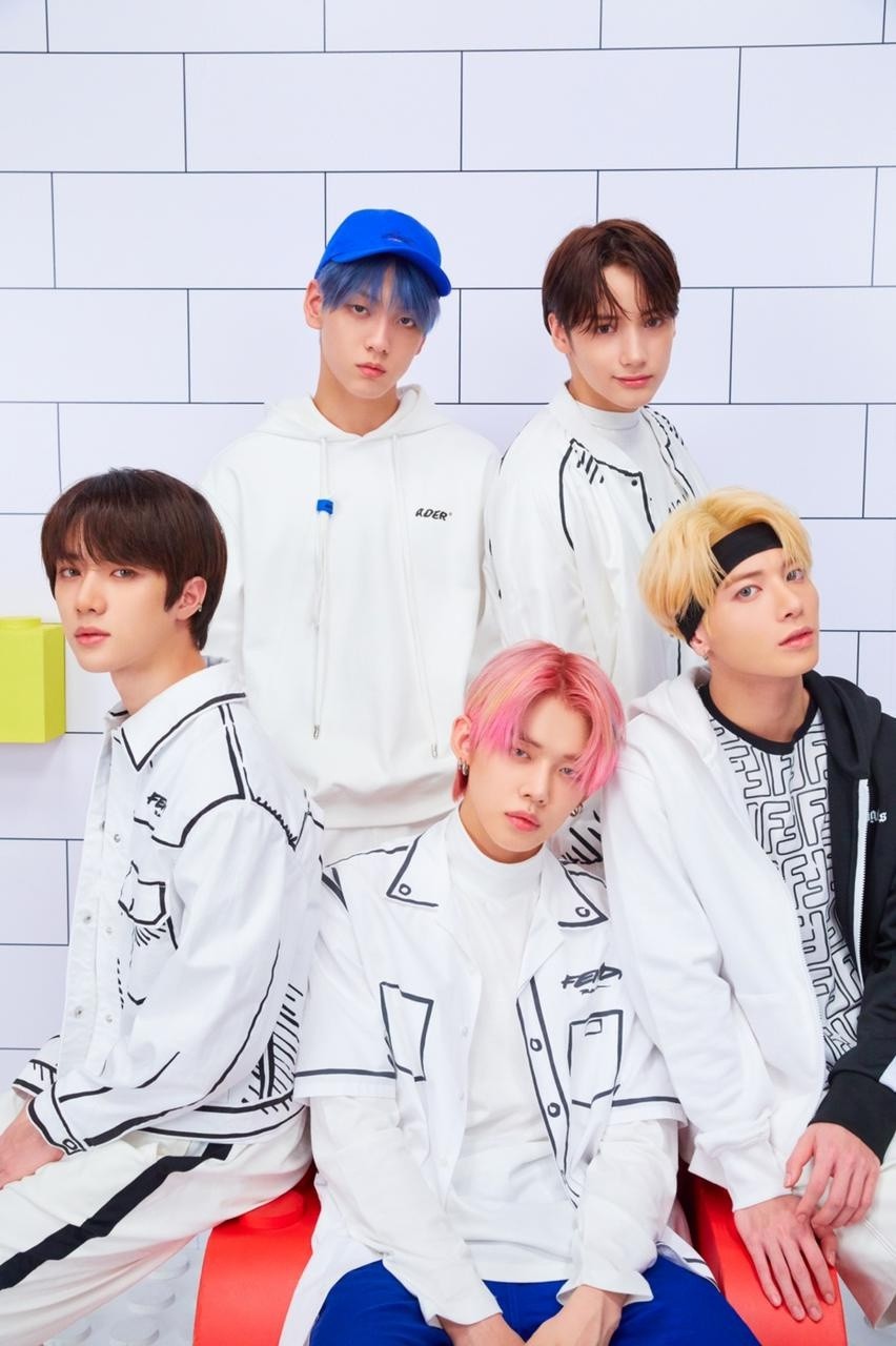 '4th generation idol representative' TXT "An existence that can exchange power with the fan club MOA"