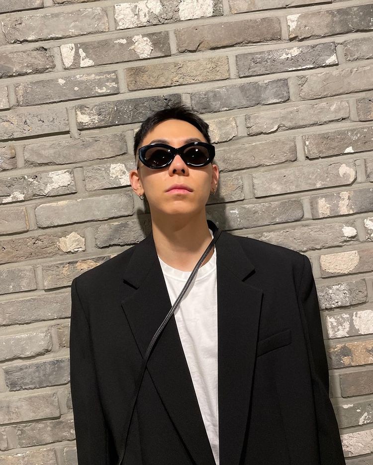 Lee sung kyung X Loco, collaboration worked... Duet song 'Love' topped the music charts