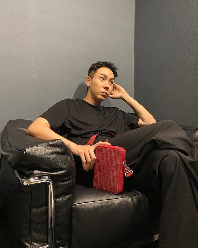 Lee sung kyung X Loco, collaboration worked... Duet song 'Love' topped the music charts