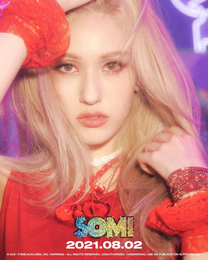 Jeon So-mi topped the YouTube MV Trending Worldwide Chart with New Song 'DUMB DUMB'