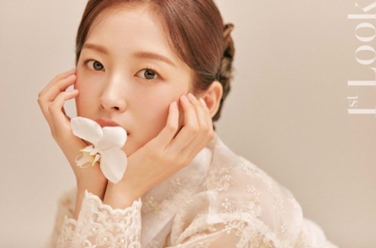 OH MY GIRL Arin Hanbok pictorial… Like role model Suzy