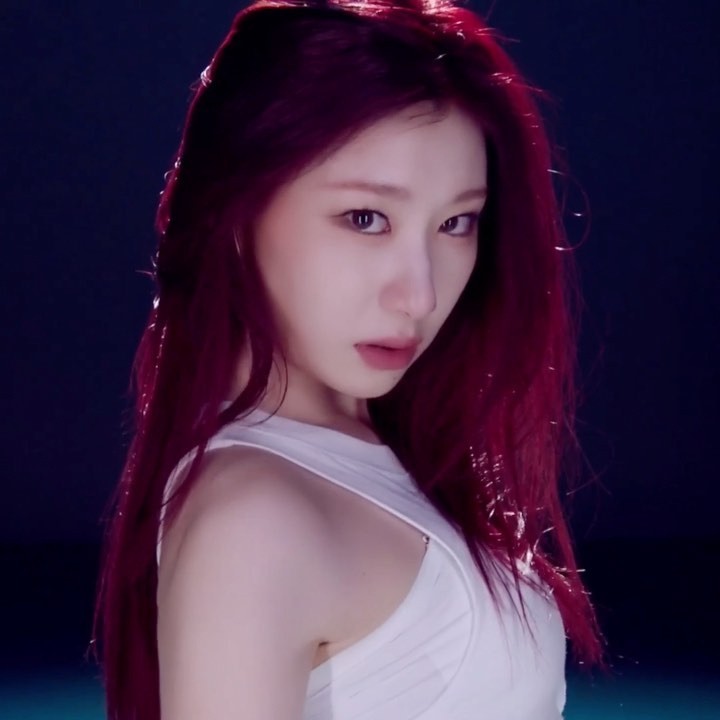 ITZY Chaeryeong, 'Studio Dance' Selected as Artist of August