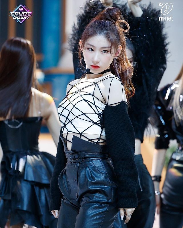 ITZY Chaeryeong, 'Studio Dance' Selected as Artist of August