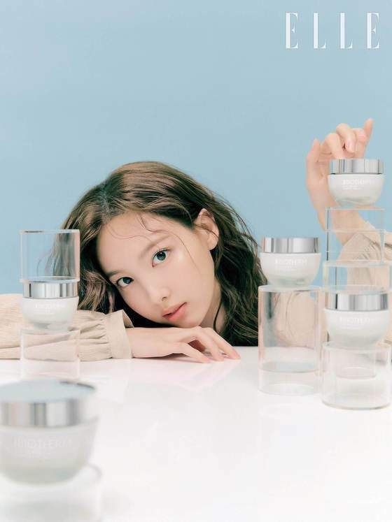 TWICE Nayeon, outstanding honey skin "Trying to reduce single-use items"