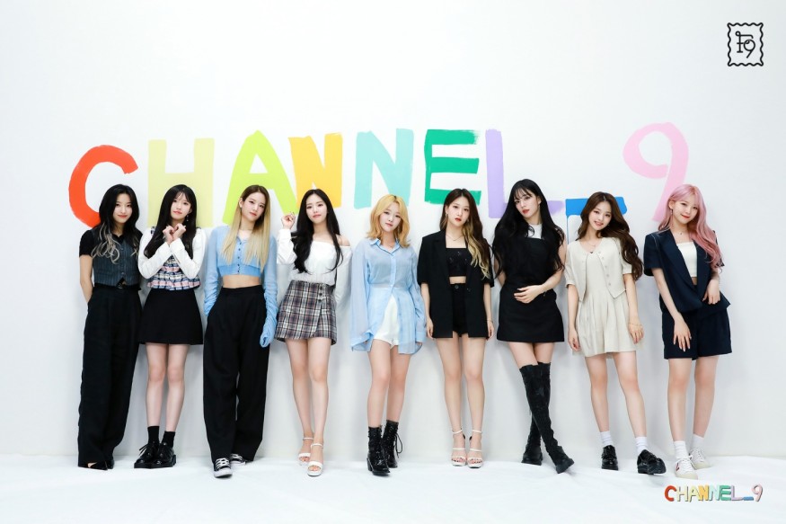 Fromis 9 meets fans ahead of 'Talk & Talk' release... Twitter Blue Room Sortie