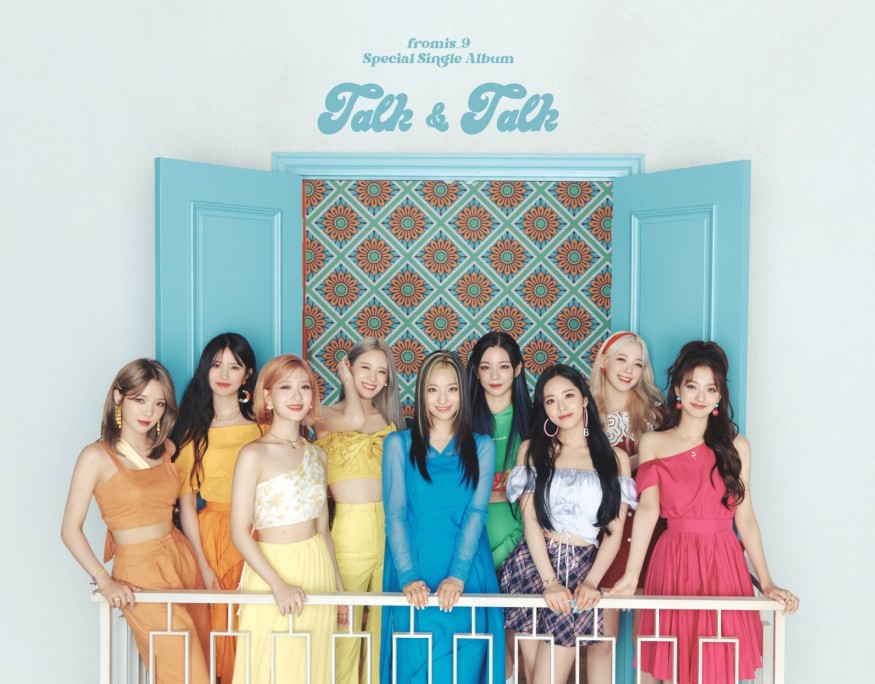 Fromis 9 meets fans ahead of 'Talk & Talk' release... Twitter Blue Room Sortie
