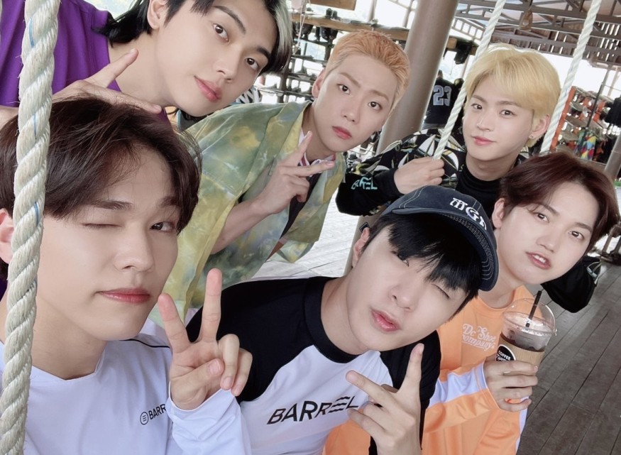 ONF unveils 'Dry Ice' choreography video... powerful performance