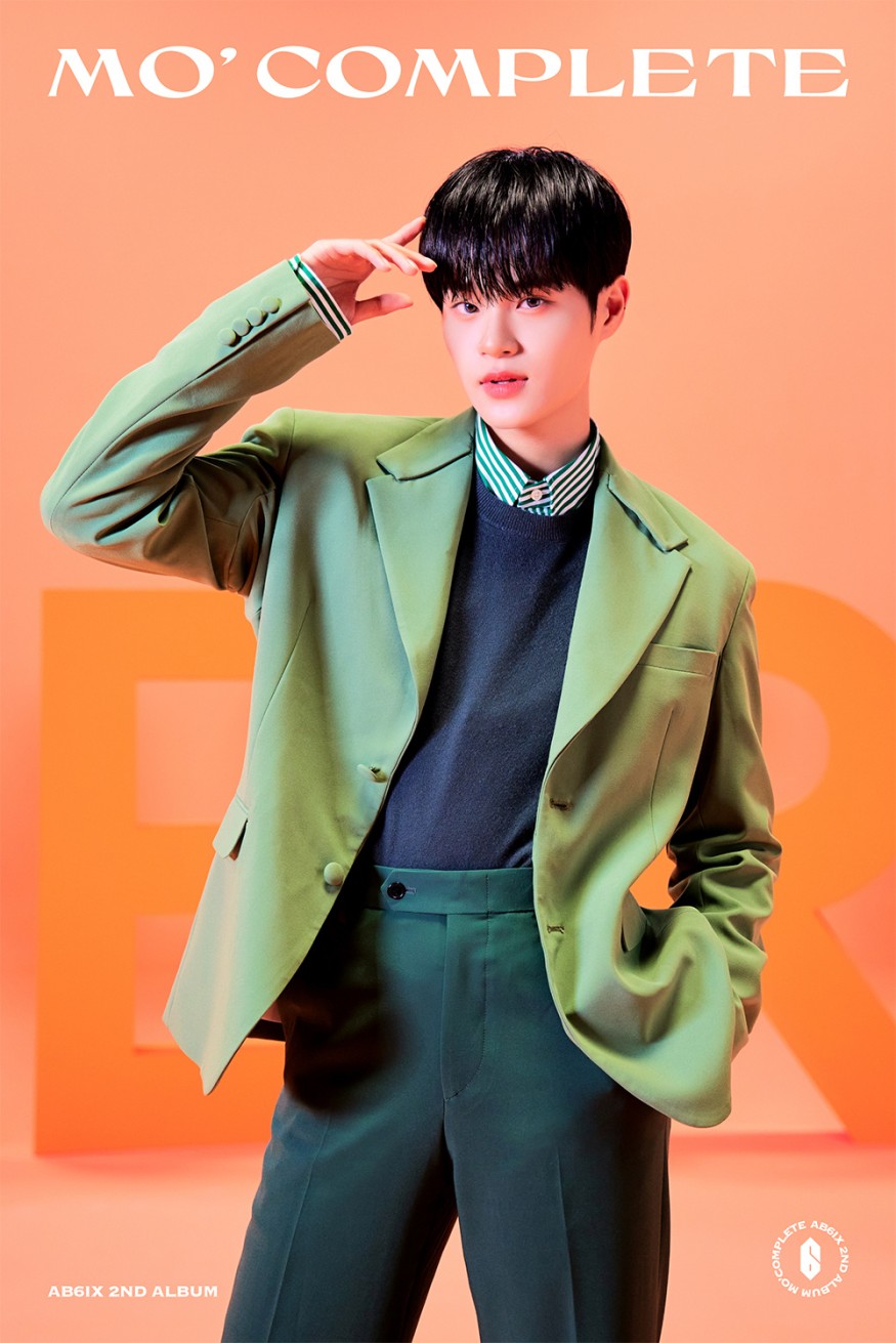 AB6IX, ‘MO’ COMPLETE’ first concept photo released… 4 person 4 color suit