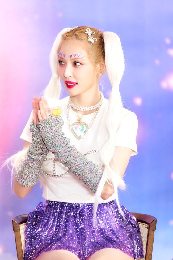 HyunA & Dawn, 1+1=1