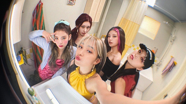 ITZY 'SWIPE' music video teaser
