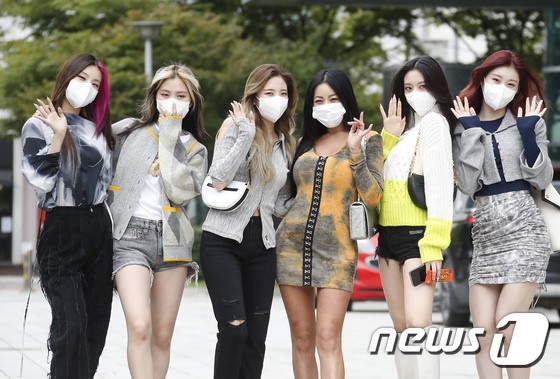 Please love 'Showterview with Jessi'
