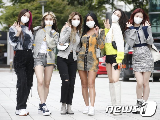 Spread of ITZY love virus