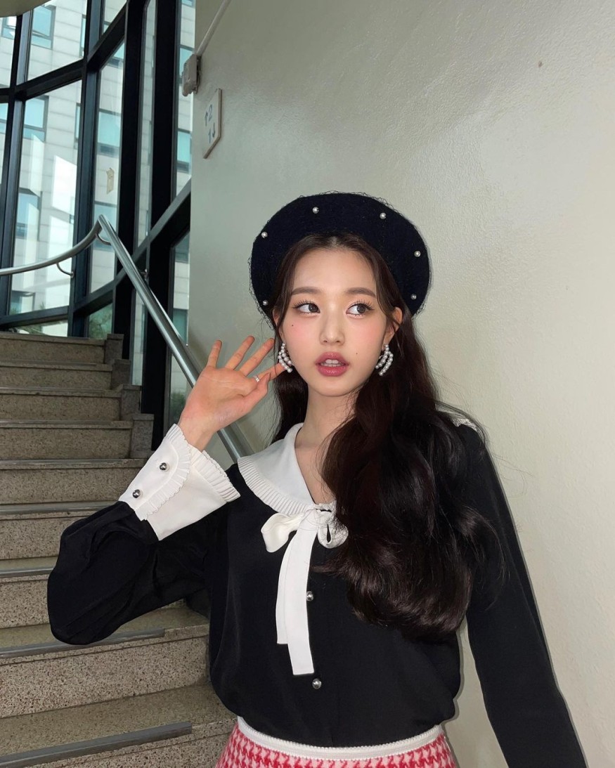 Jang Won-young, sweet visual... doll beauty