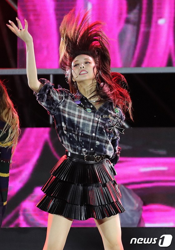 ITZY 'The charisma that dominates the stage'
