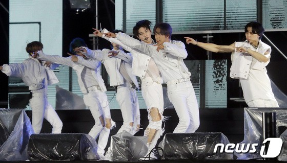 NCT127 'Power Charisma'