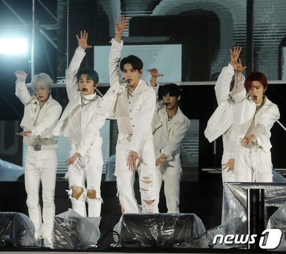 NCT127 'Power Charisma'