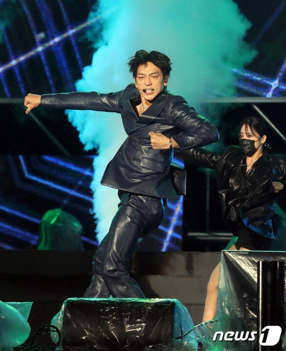 Rain 'Intense Performance'