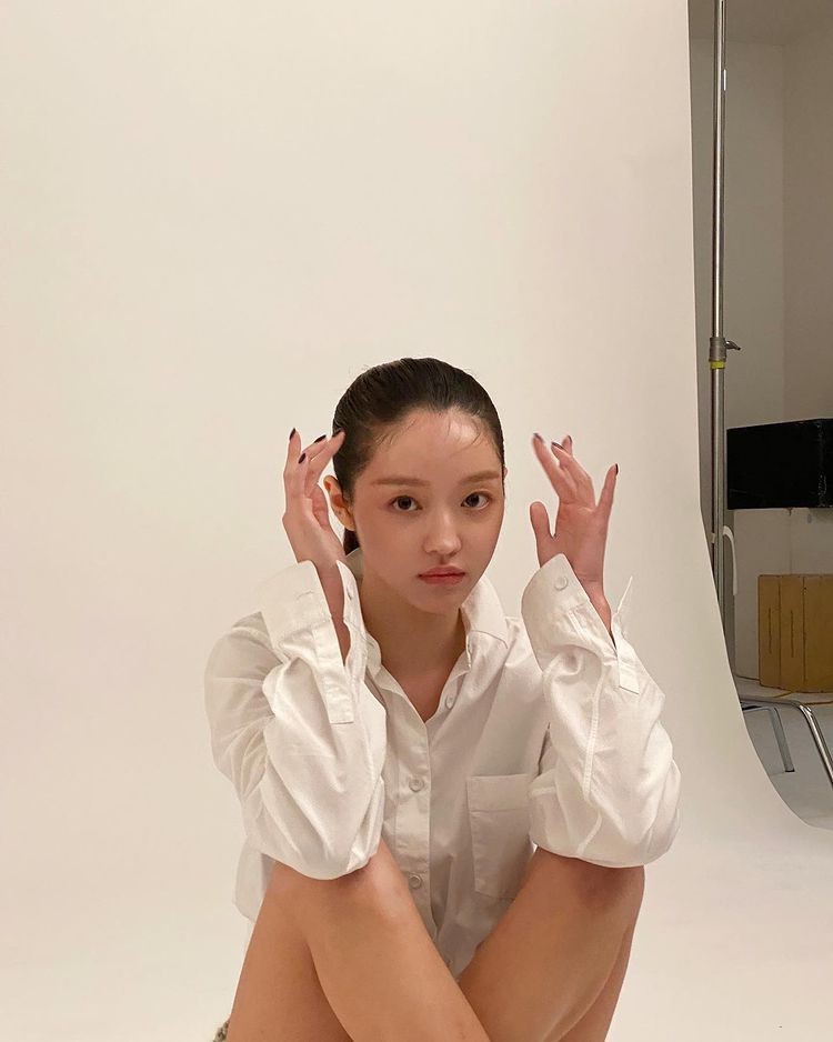 OH MY GIRL YooA, the child of the forest pouring light