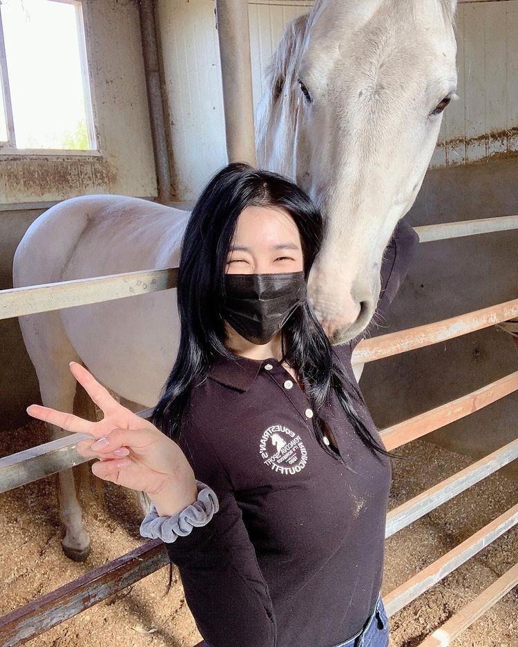 Tiffany, your horse skills are amazing. Happy smiles.