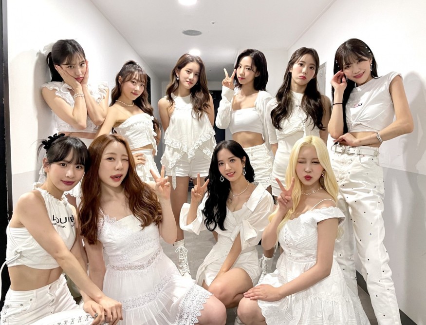 WJSN SeolA, Lucia 'Please' cover video released.. Clear and pure tone