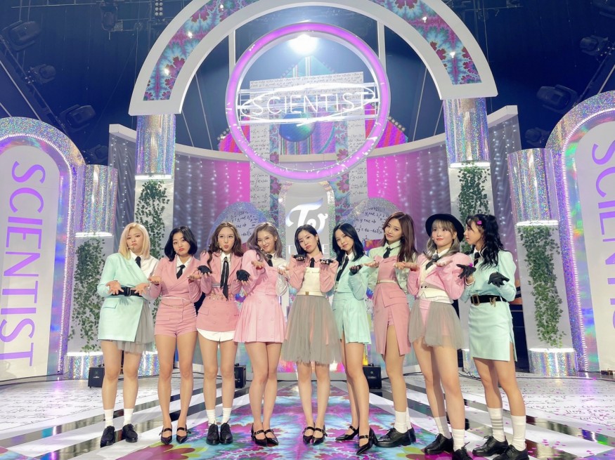 Show!MusicCore TWICE, comeback with 'SCIENTIST'... Completion of a unique love formula