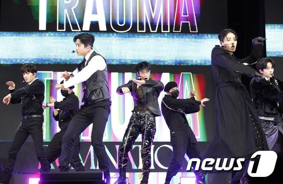 SF9 returns as a deadly sexy man