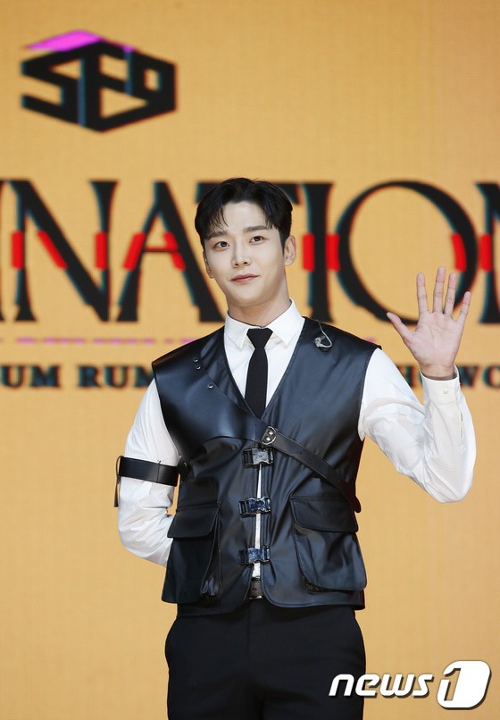 SF9 returns as a deadly sexy man