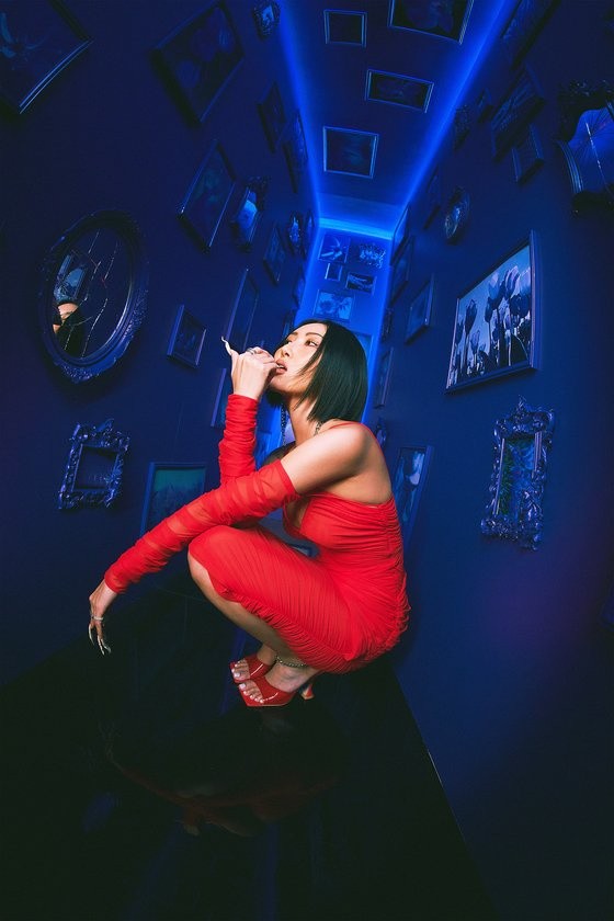 Hwa Sa 'I`m a B' · 'Bless U' entered the US Billboard World Digital Song Sales Chart Top 10