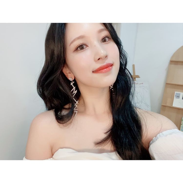 TWICE Mina, alluring atmosphere.. Legendary beauty