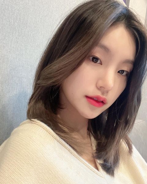 ITZY YEJI, complete recovery from back injury.. Pajamas are also fashion