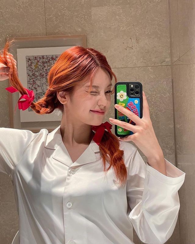 ITZY YEJI, complete recovery from back injury.. Pajamas are also fashion
