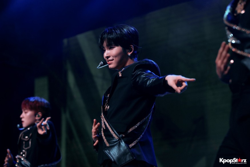 Exclusive Photos from ONEUS 2022 'BLOOD MOON' Tour in New York City