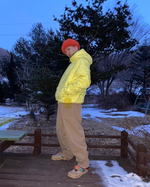 Mino even digests bright yellow padding... Has spring already arrived?