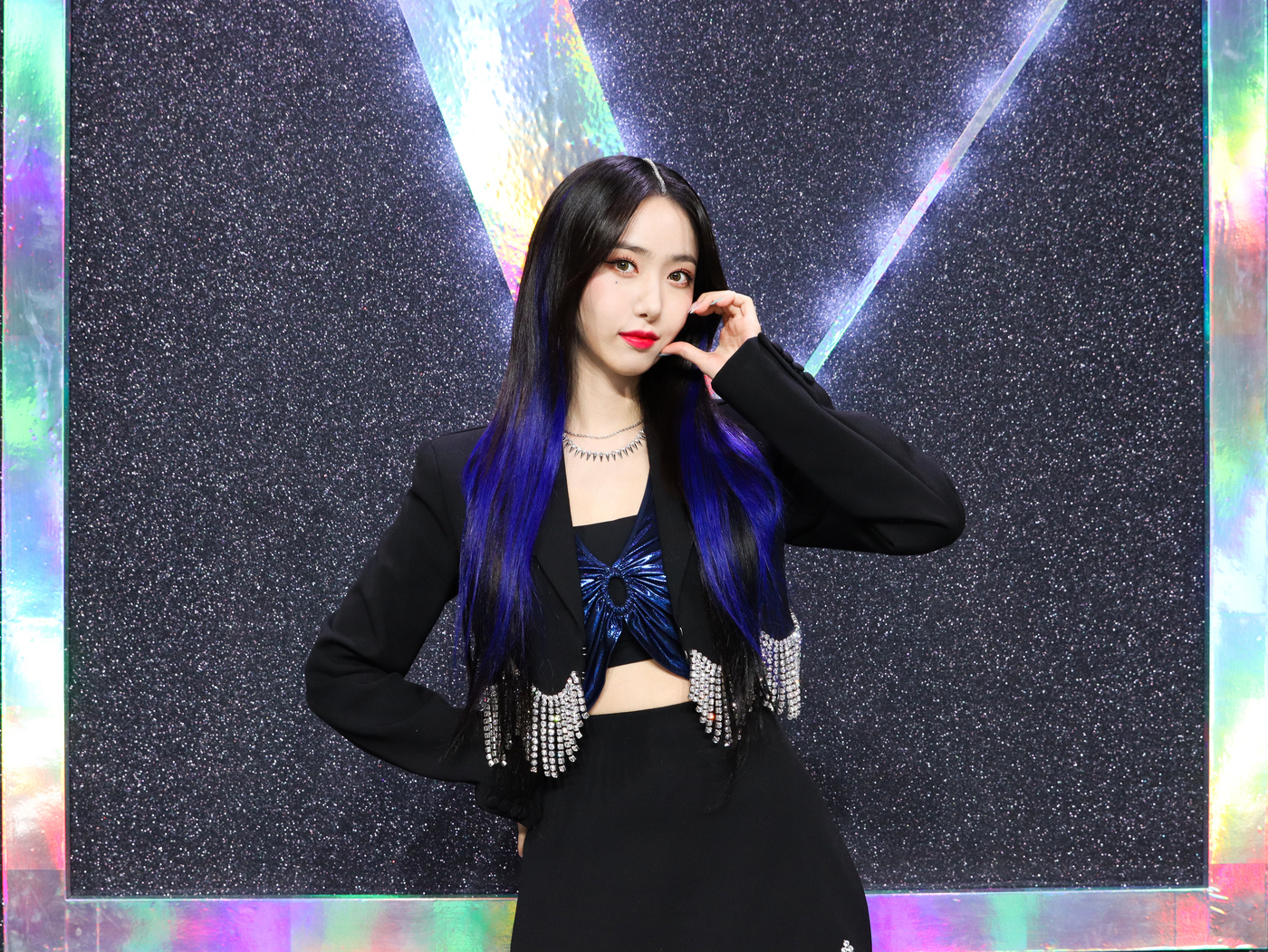 GFRIEND VIVIZ シンビ Sinb @bscenez - VIVIZ 'MANIAC' MV set photos by Dispatch 231102