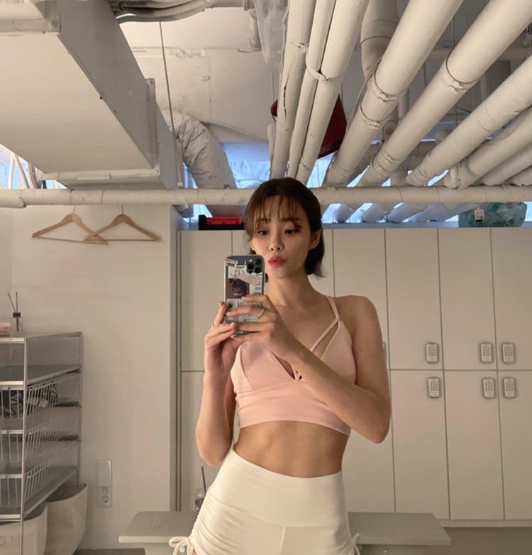 Yuna, ‘Yoga Teacher’ after leaving AOA… Excessive exposure in underwear